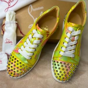 New CHRISTIAN LOUBOUTIN spikes SNEAKERS SIZE 41